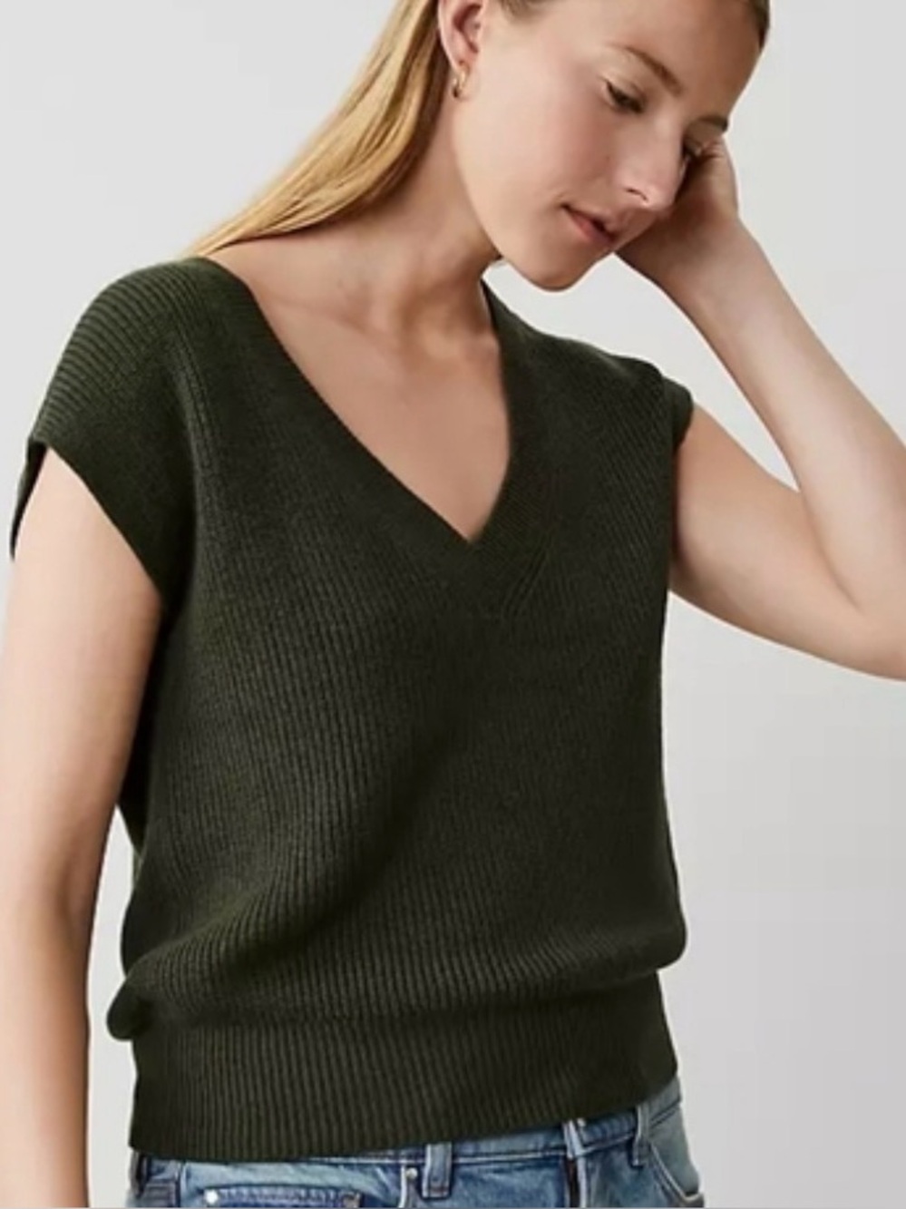 V-Neck Sleeveless Knit Sweater Vest - Olive Green Ann Taylor large